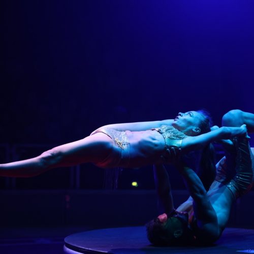 zabaret-acrobacia-en-pareja